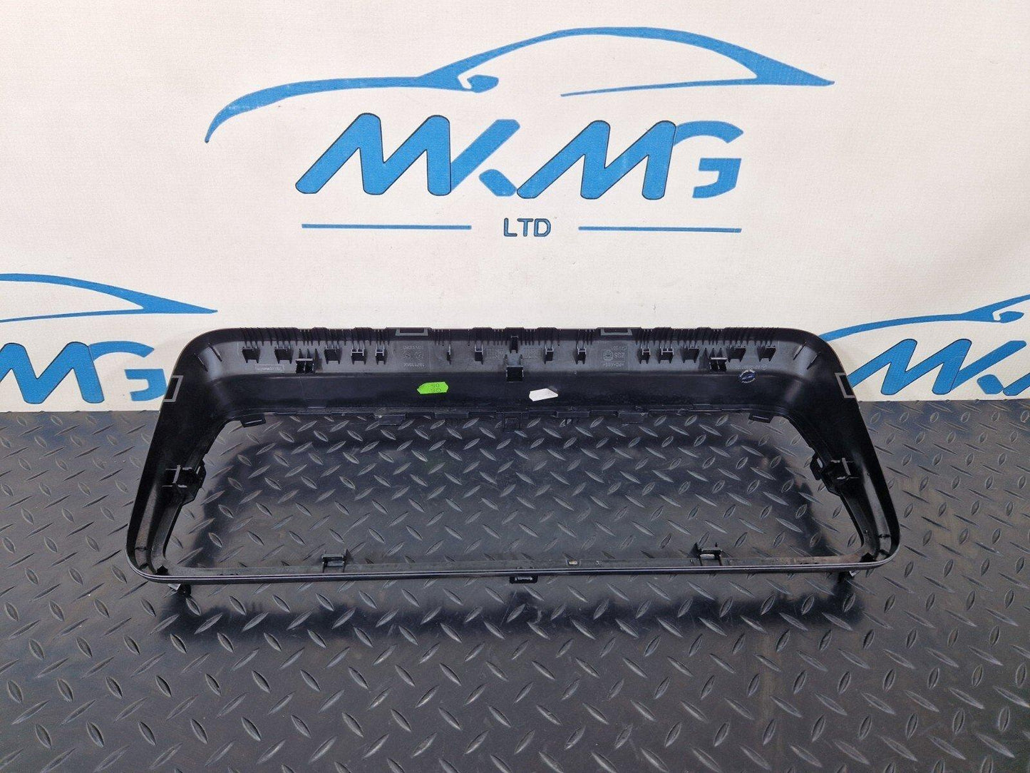 18-ON MERCEDES BENZ SPRINTER W907 OEM DISPLAY TRIM DASHBOARD A9106897100