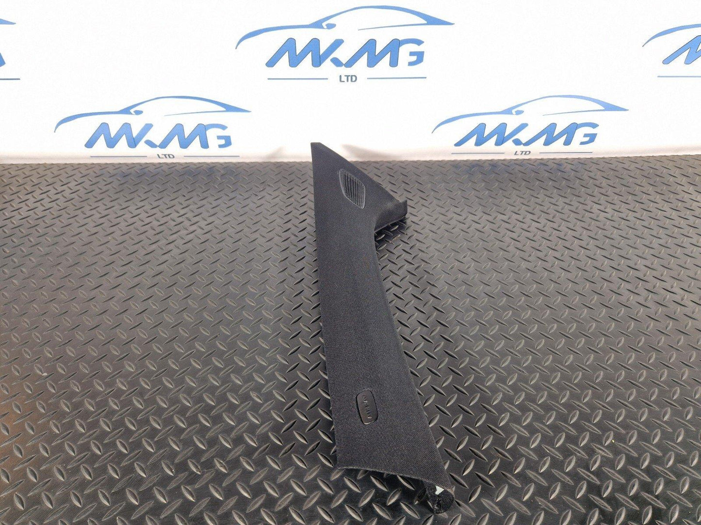 19-ON MERCEDES B CLASS W247 FRONT LEFT A PILLAR TRIM & SPEAKER A2476900100