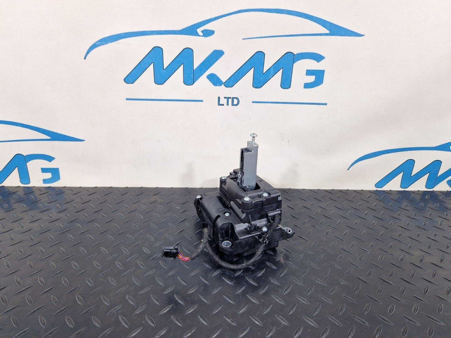 16-19 AUDI A4 AVANT B9 S-LINE GENUINE GEAR SHIFT MECHANISM 8W2713041E