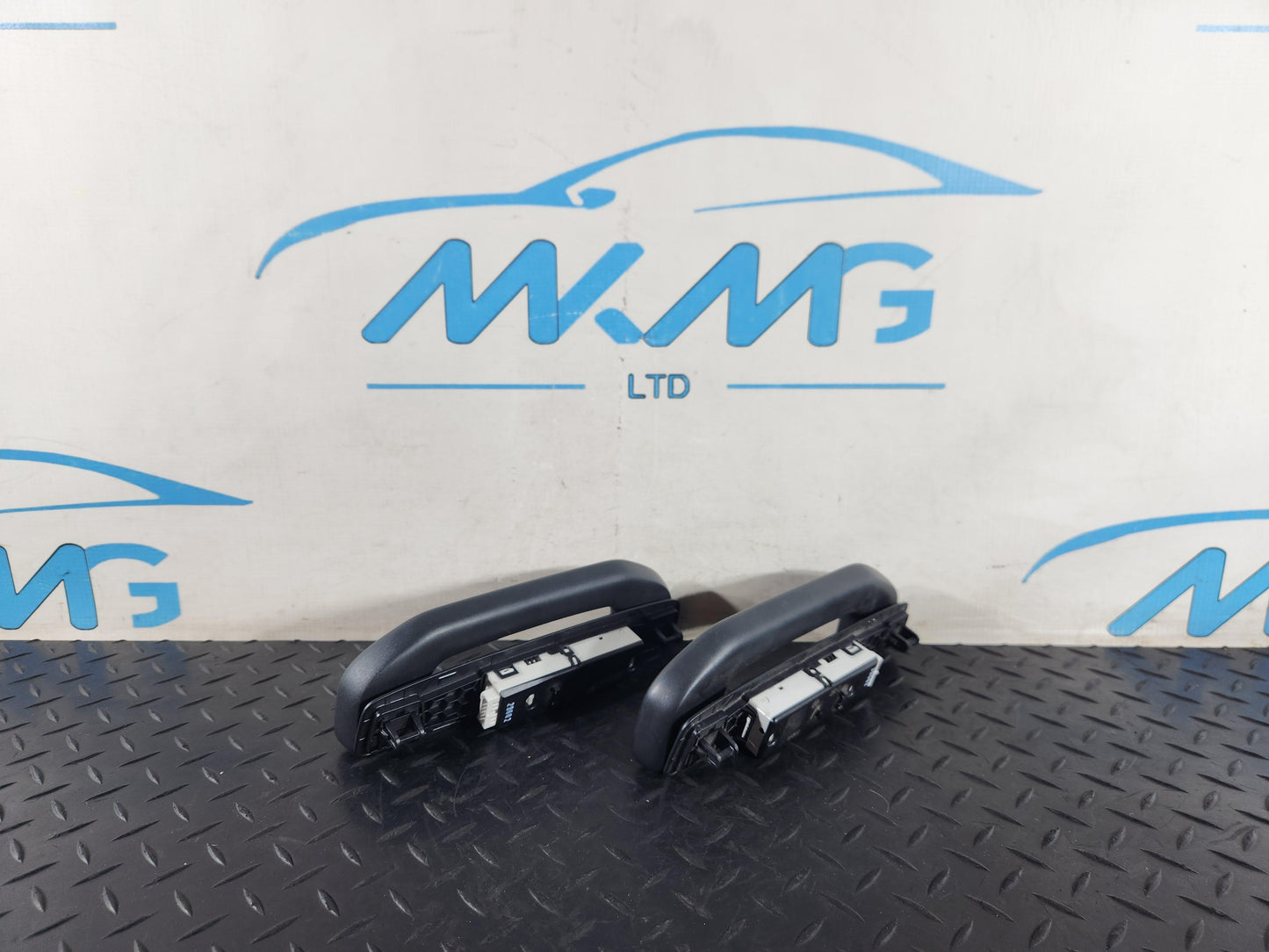 MERCEDES BENZ A CLASS W177 2019 REAR LEFT & RIGHT ROOF GRAB HANDLES A0998150000