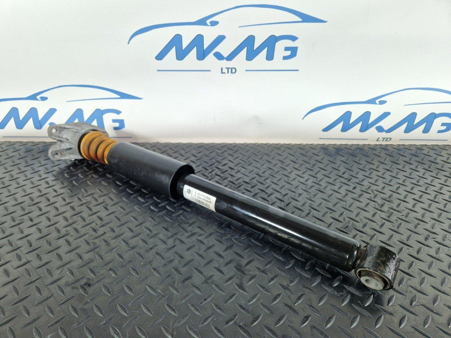 20-24 BMW 1 SERIES F40 REAR LEFT RIGHT N/O/S SPRING STRUT SHOCK ABSORBER 6877075