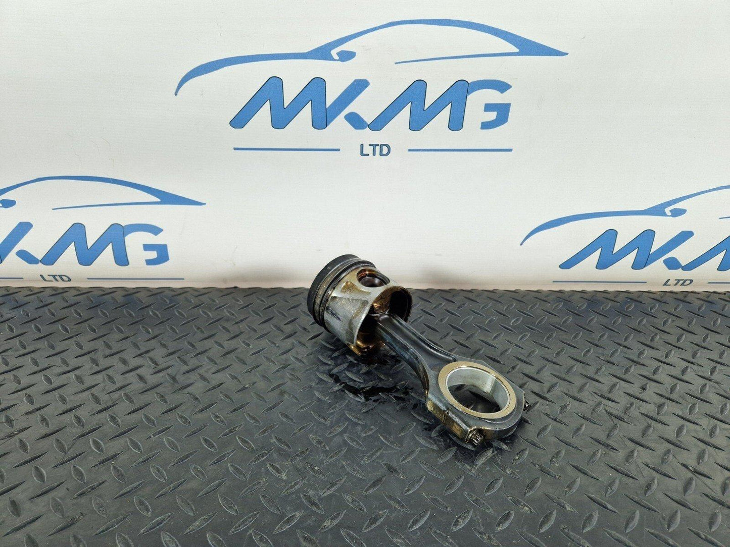 18-ON MERCEDES BENZ SPRINTER W907 2.2 CDI OEM PISTON WITH CON ROD OM651.958