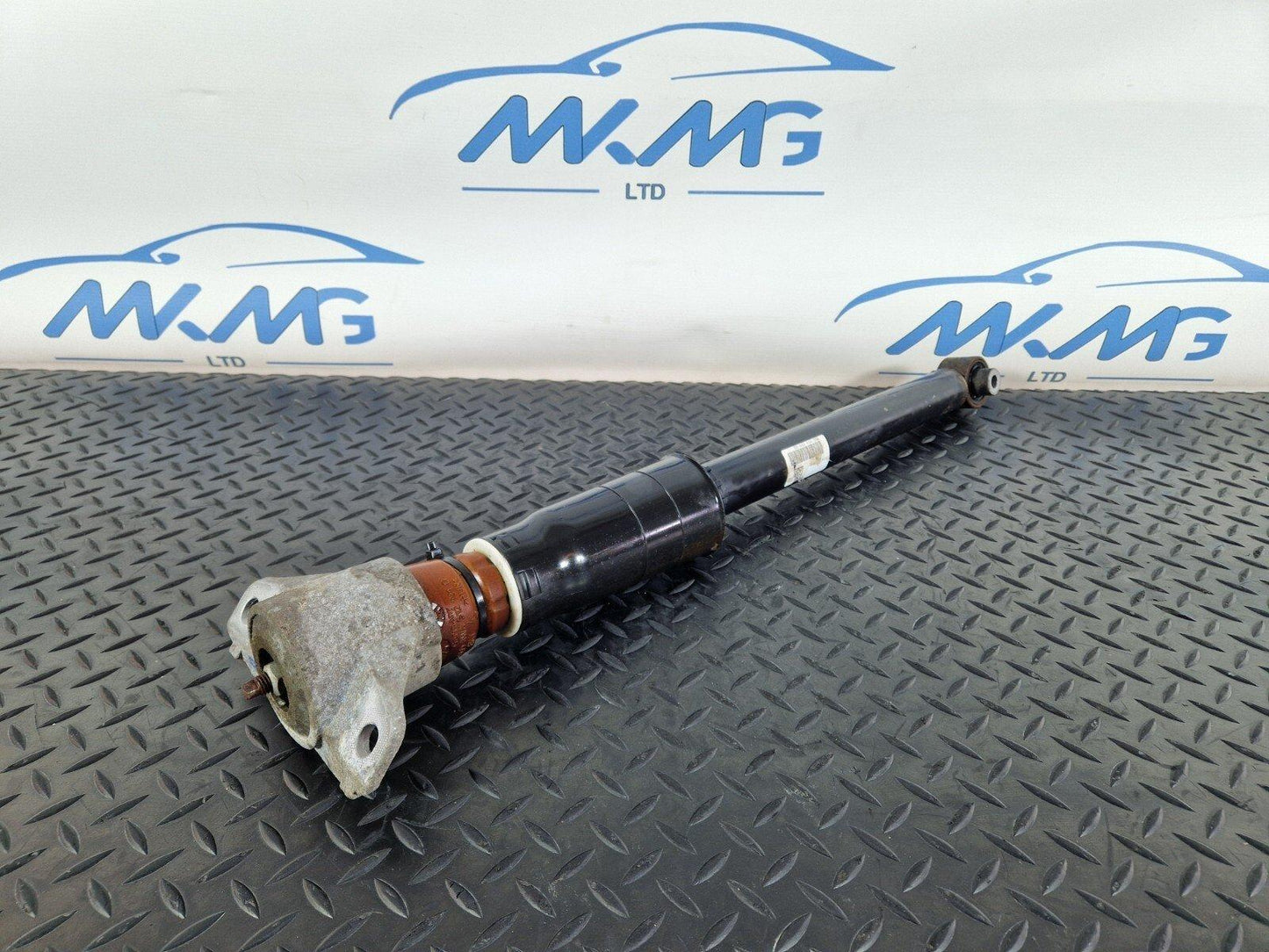 16-19 AUDI A4 B9 REAR SHOCK ABSORBER FITS LEFT & RIGHT 8W0513028AQ 8W0513035AD