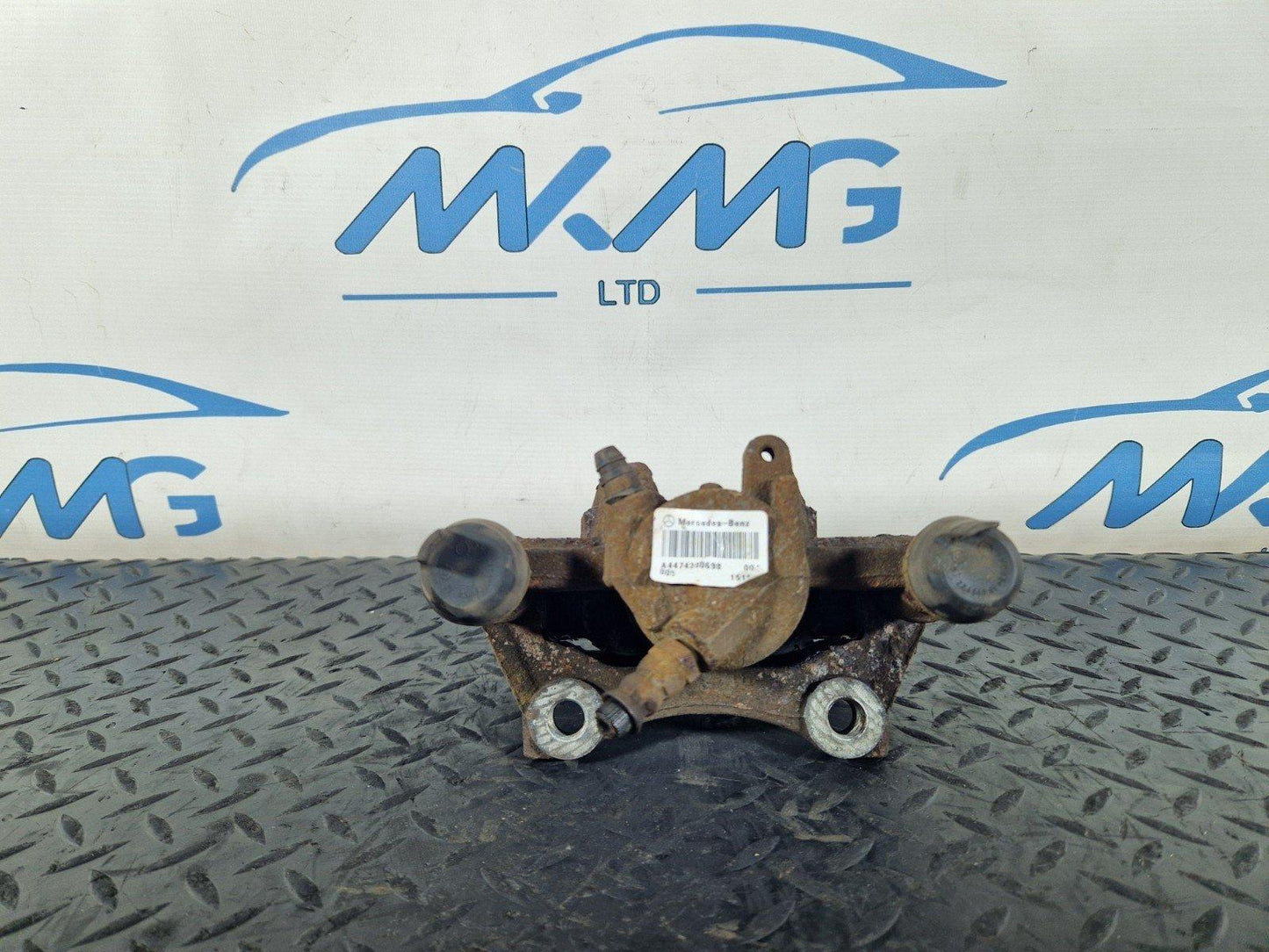14-23 MERCEDES VITO W447 GENUINE REAR RIGHT BRAKE CALLIPER A4474230698