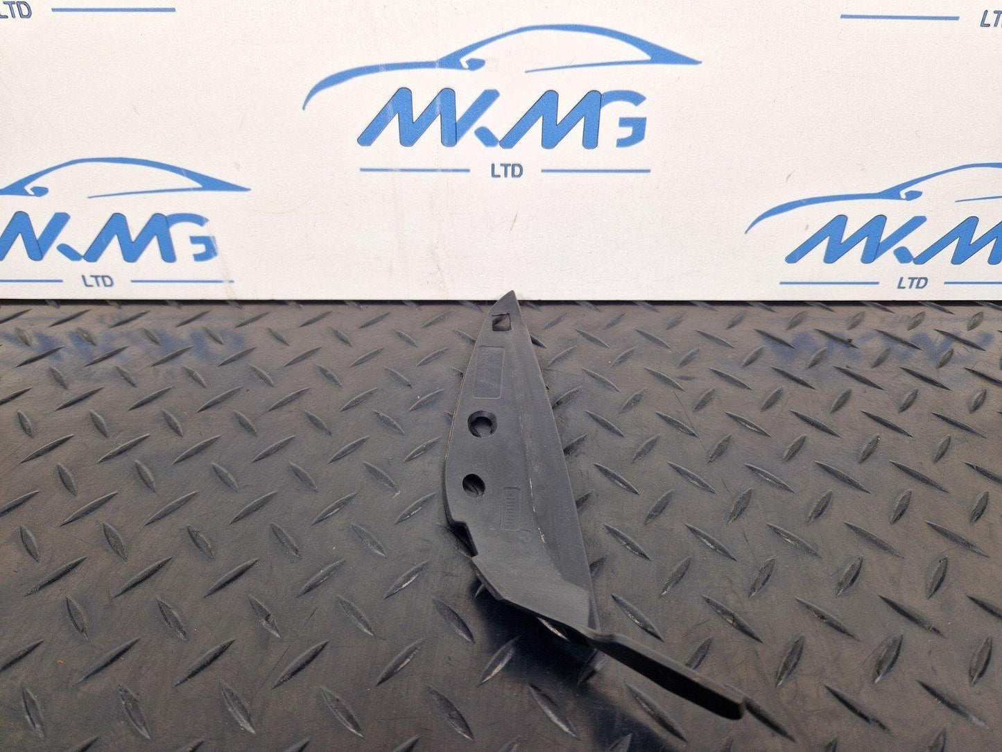 16-23 AUDI S5 COUPE FRONT LEFT N/S MUD DEFLECTOR COVER TRIM 1402000013