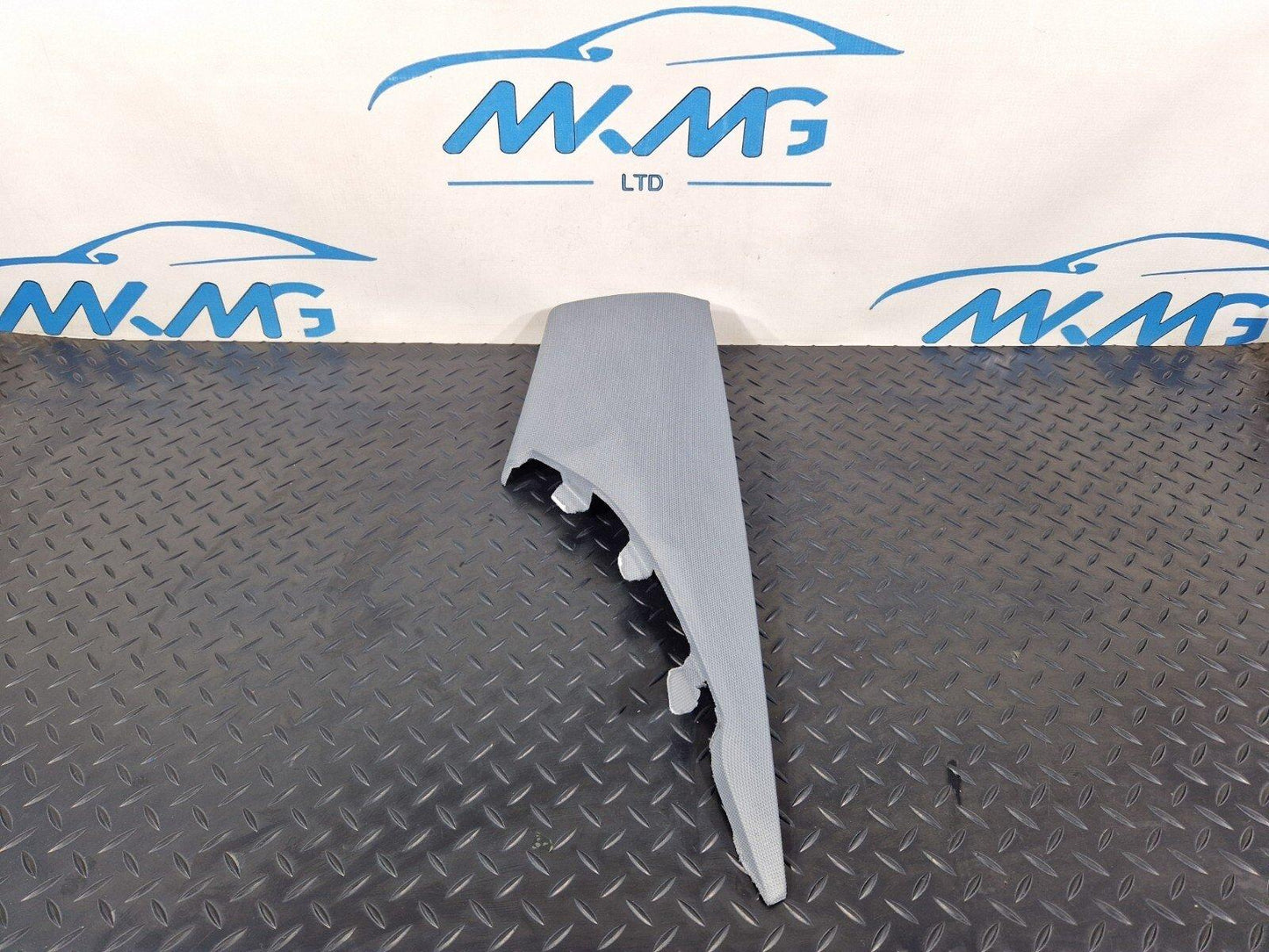 16-24 AUDI A5 F5 COUPE GENUINE OEM REAR RIGHT SIDE C-PILLAR TRIM 8W5867246B