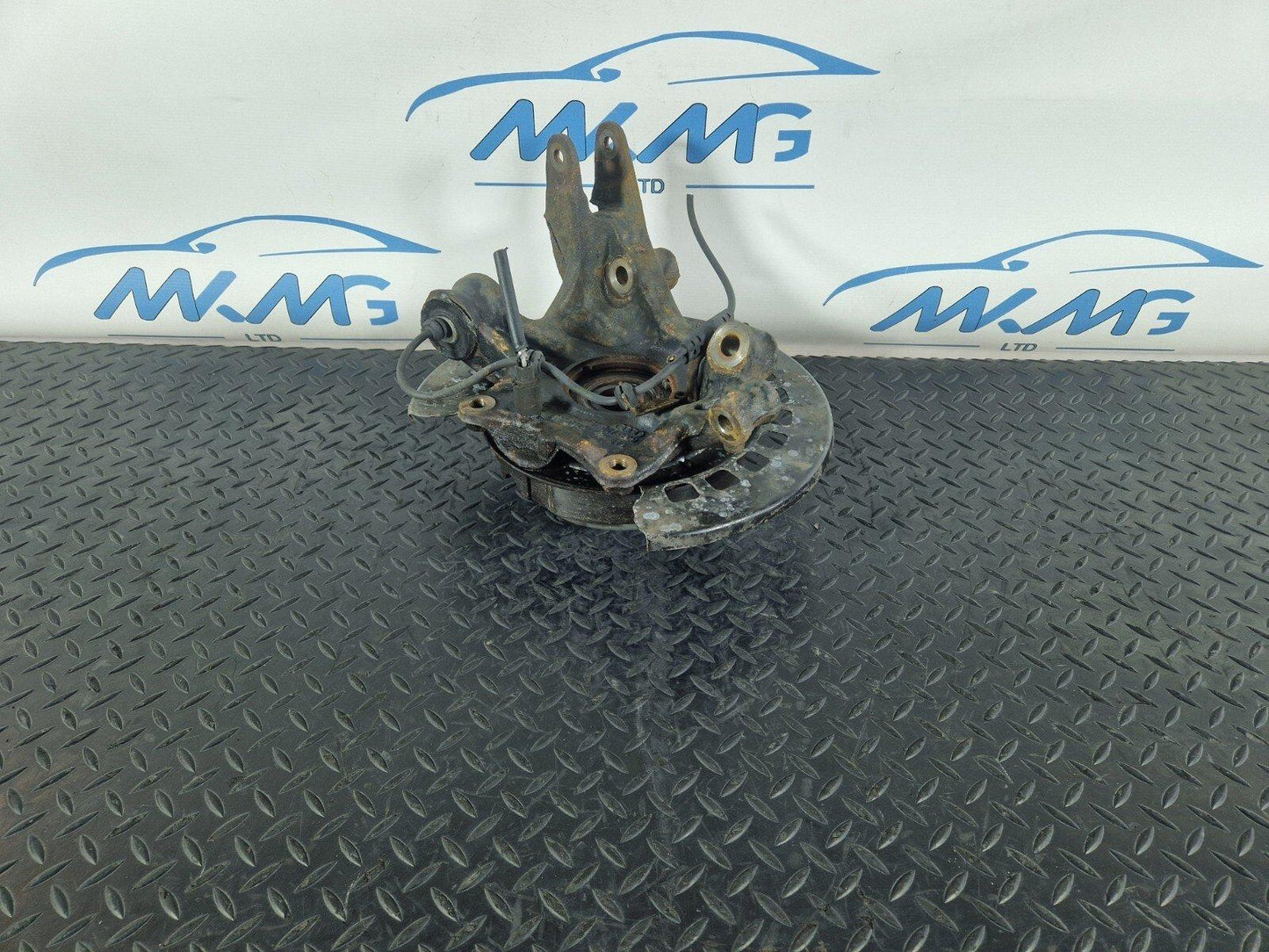 10-15 AUDI Q7 4L REAR WHEEL CARRIER KNUCKLE BRAKE DISC PLATE LEFT N/S 7L8505435A