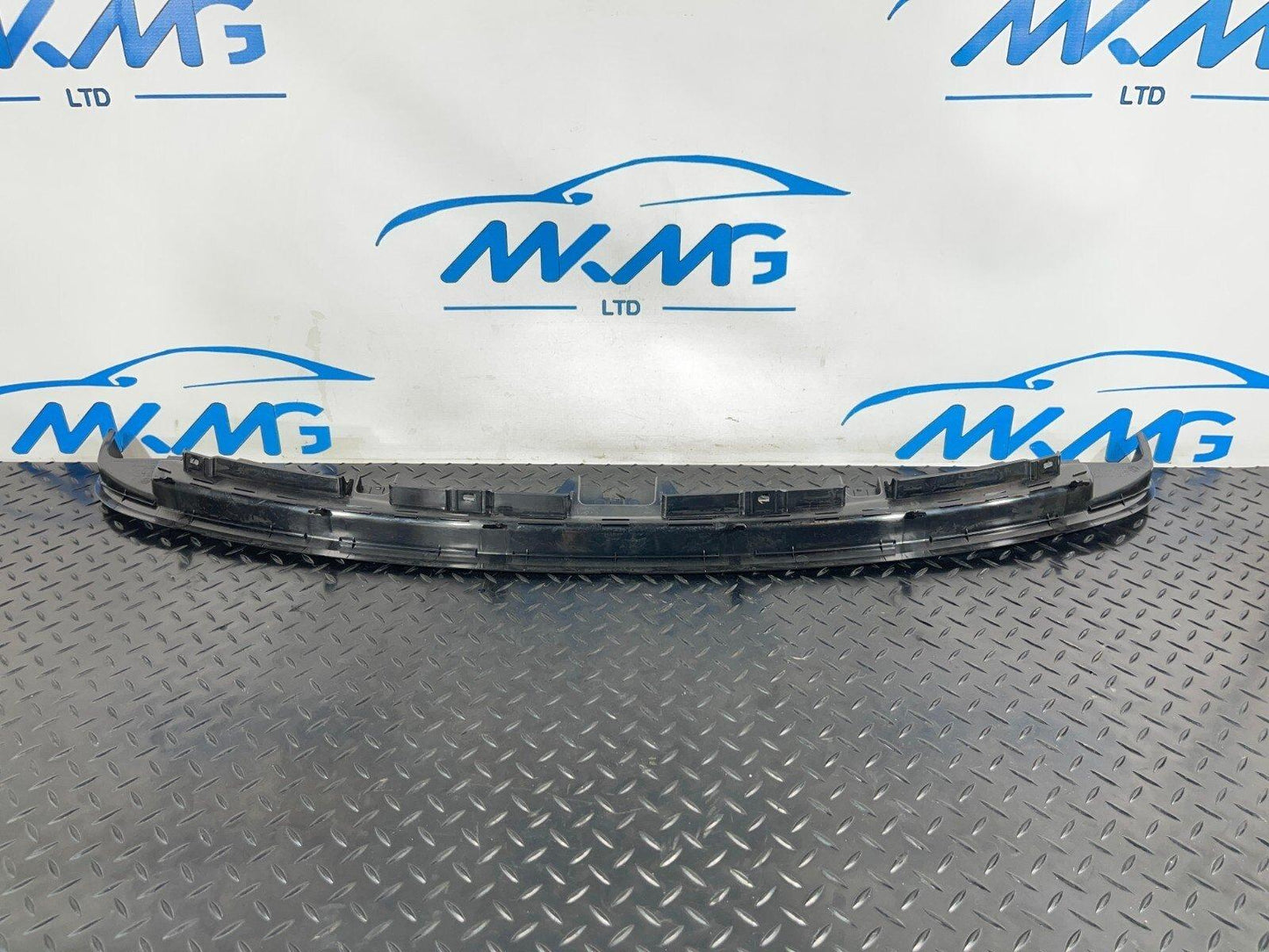 20-ON BMW 2 SERIES F44 REAR WINDOW LOWER TRIM BEAUTIFIER 7475714