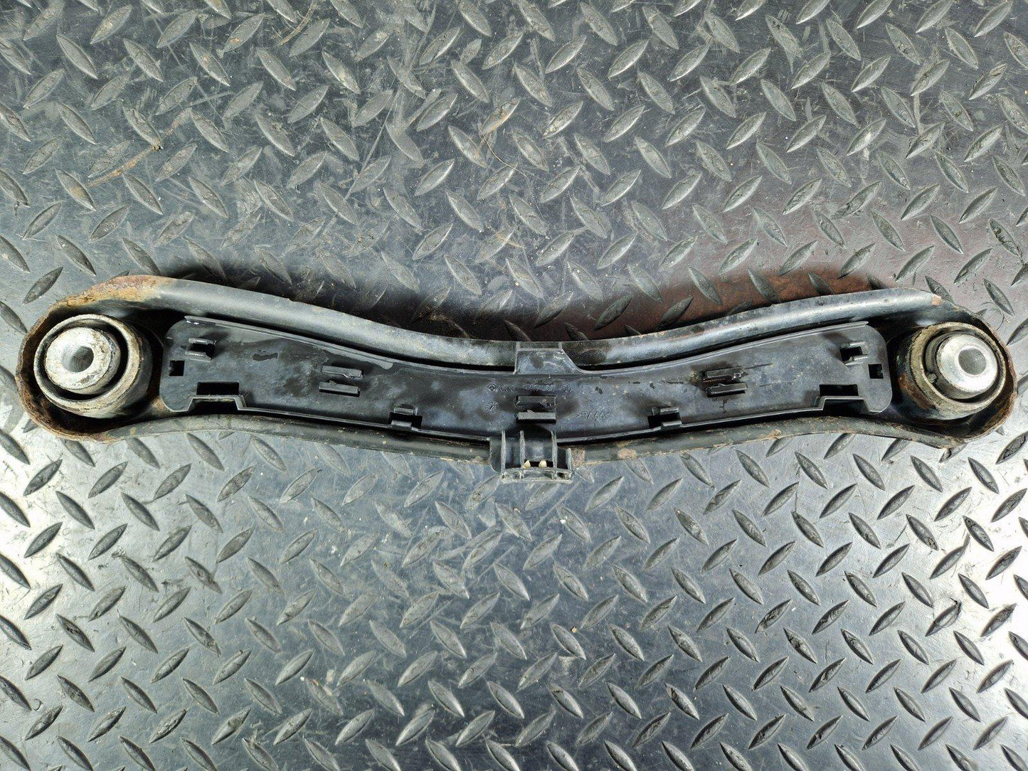 16-19 MERCEDES BENZ GLE W166 REAR LEFT SIDE SUSPENSION CONTROL ARM A1663520415