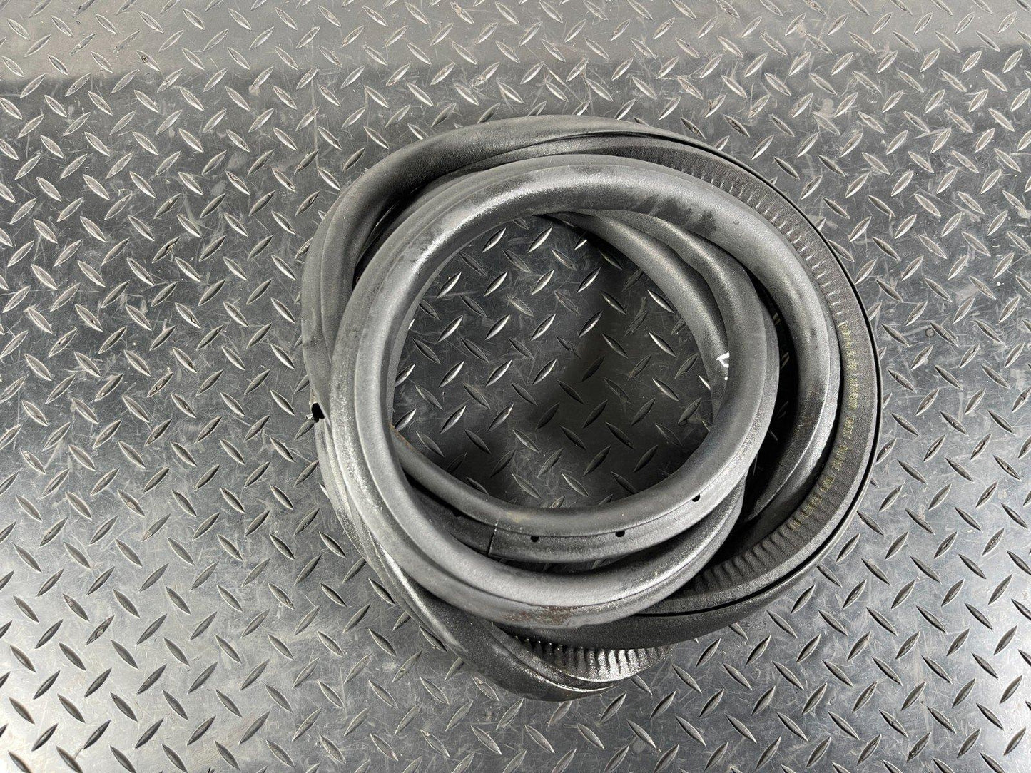 Mercedes W177 V177 Rear Right / Left N/O/S Door Rubber Seal Gasket A1776920700