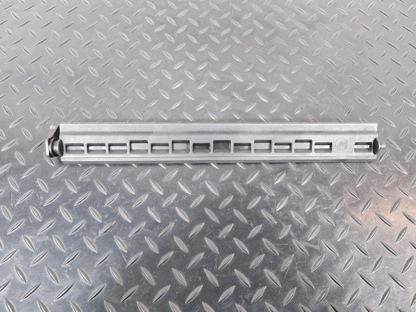 14-21 BMW 2 SERIES GRAN TOURER F45 F46 AIR DUCT SHUTTER GRILL FLAP 11R 8499973