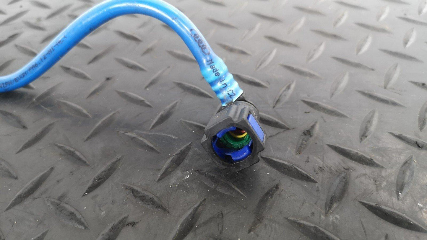 16-19 AUDI A4 B9 S-LINE GENUINE 2.0TDI SALOON FUEL RETURN PIPE 8W0201227