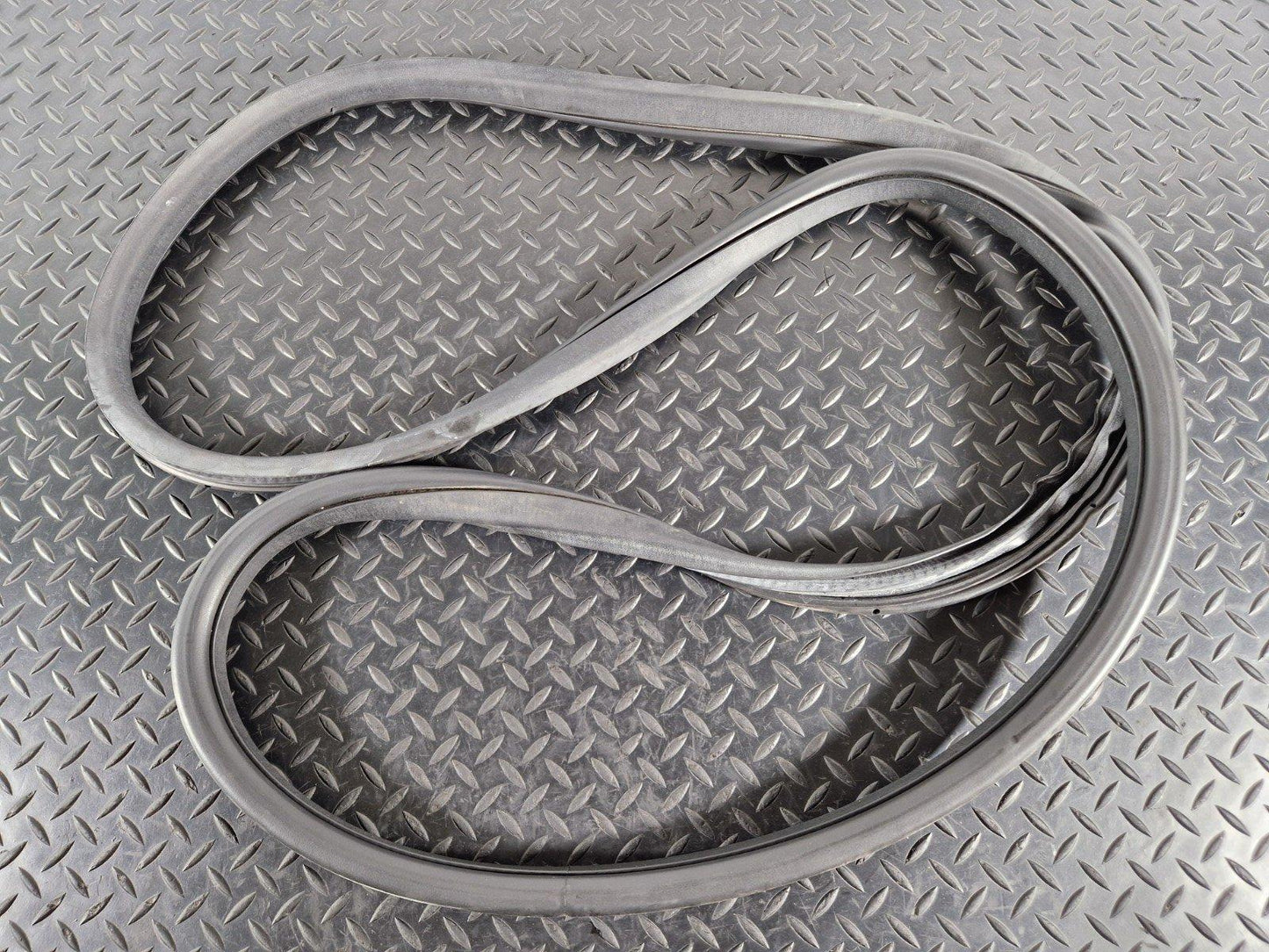 14-19 LAND ROVER L550 DISCOVERY SPORT OEM O/S/R REAR RIGHT DOOR SEAL FK72253A10A