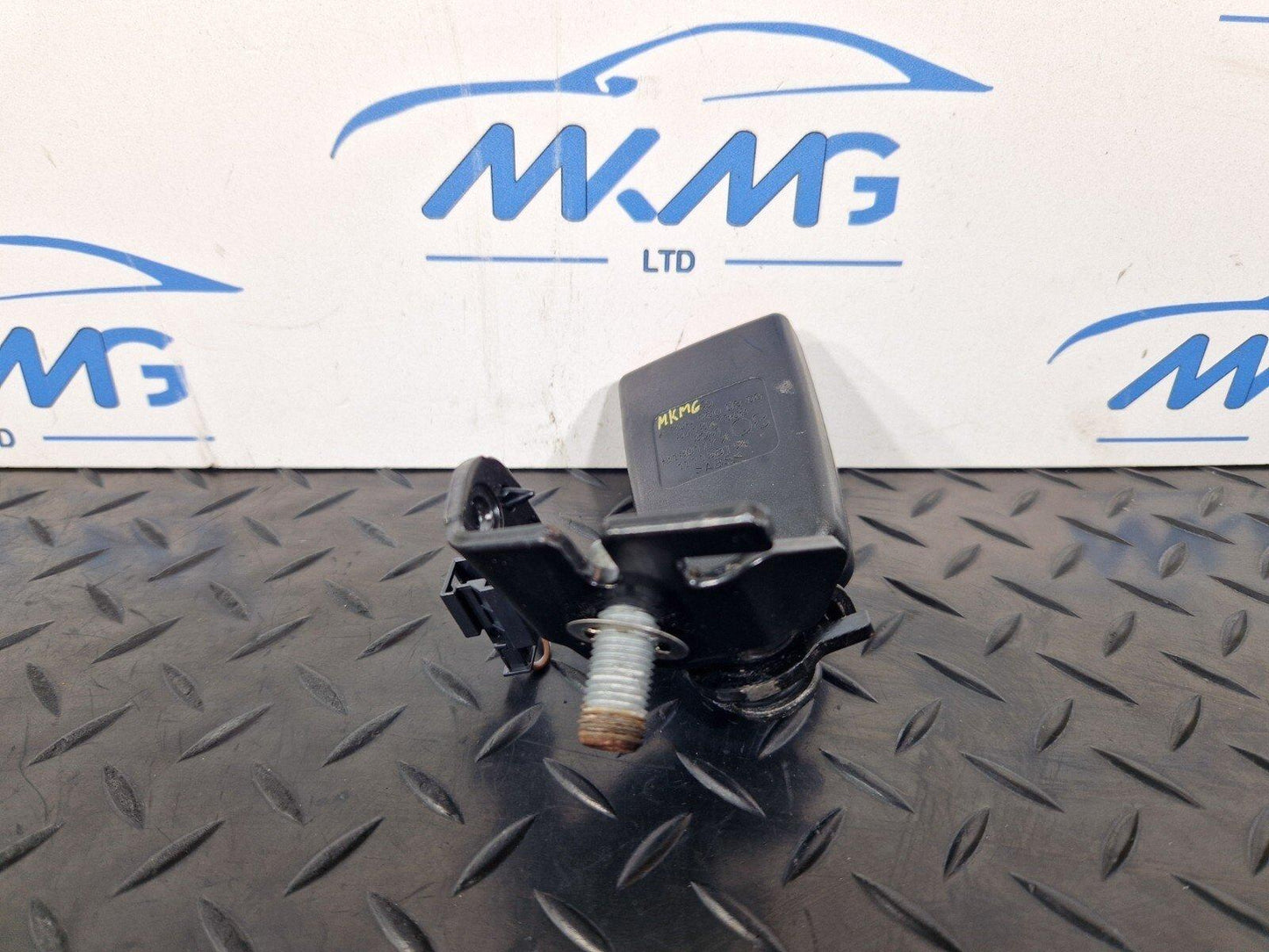 14-21 MERCEDES BENZ C220D W205 REAR LEFT PASSENGER SIDE N/S SEATBELT A2058600369