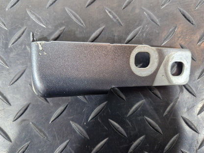 16-19 AUDI A4 B9 GENUINE FRONT DRIVER SIDE WING FENDER MOUNT BRACKET 8W0821434B