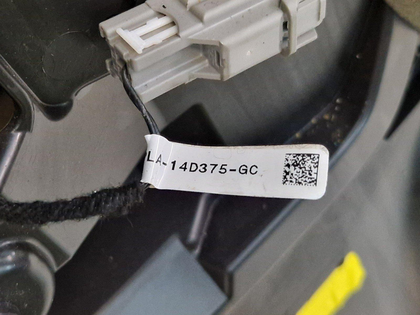 17-ON LAND ROVER DISCOVERY L462 FRONT RIGHT O/S SIDE DOOR CARD PANEL KY3214B121