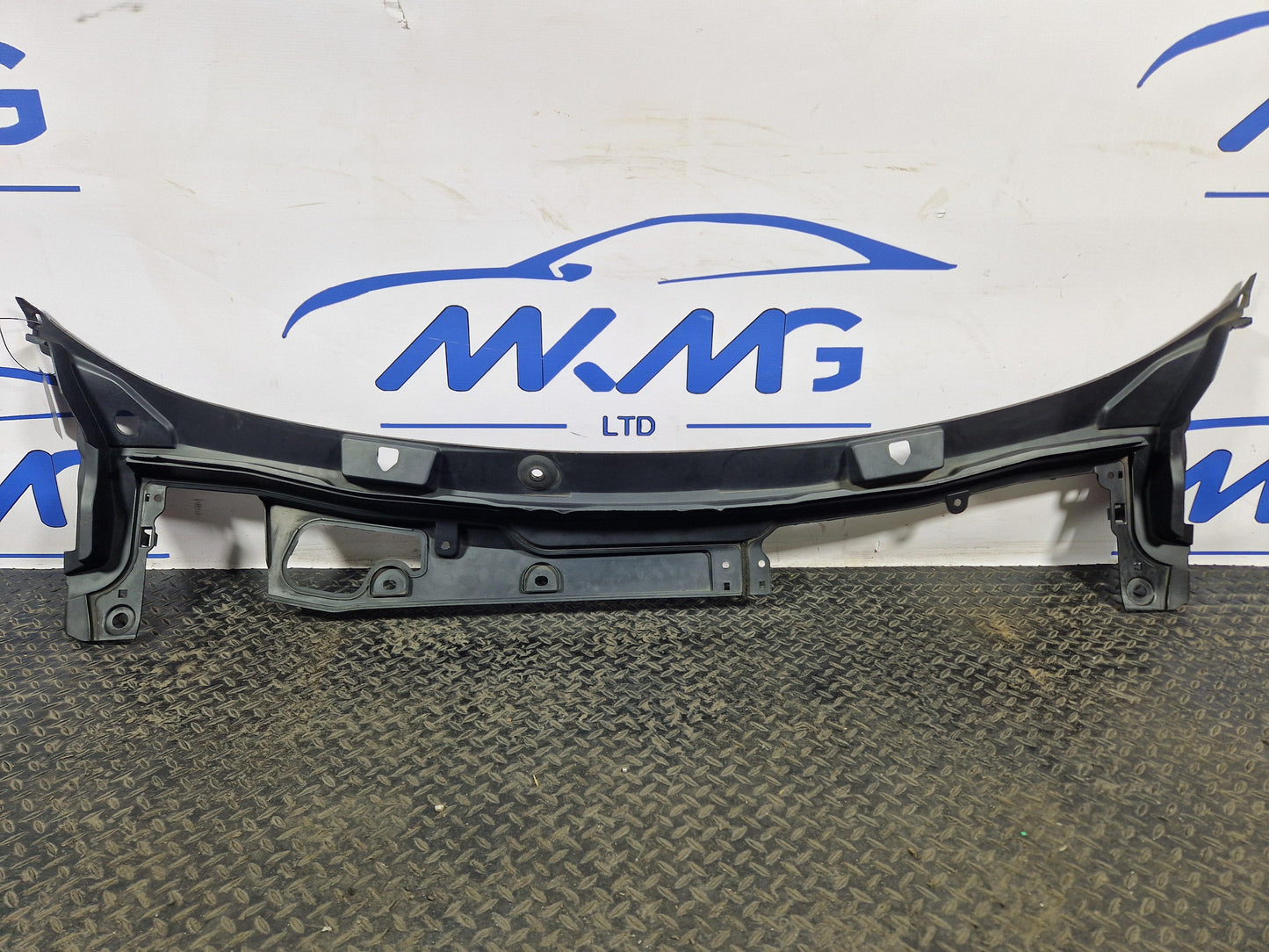 2019-ON LAND ROVER DISCOVERY L550 LCI WINDSCREEN SCUTTLE PANEL LK72-4105-A