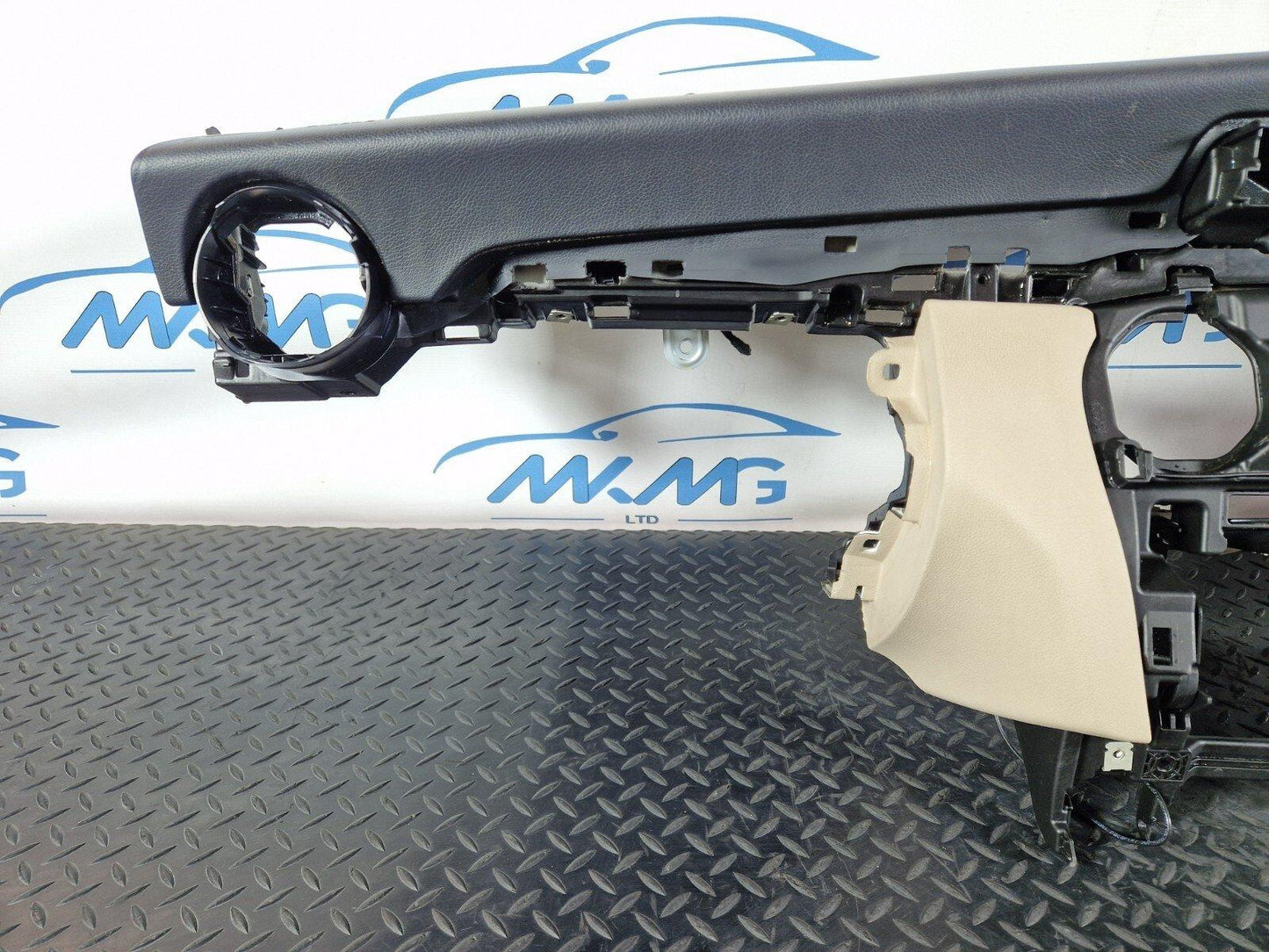 14-21 MERCEDES BENZ C200 W205 DASHBOARD ASSEMBLY & AIR BAG A2056800187