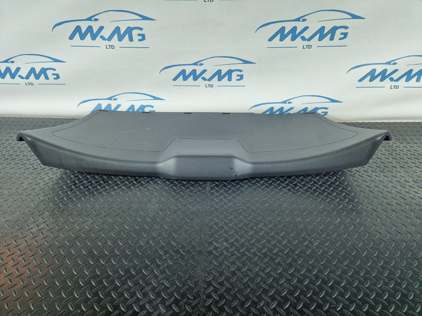 12-18 MERCEDES BENZ B-CLASS W246 OEM REAR BOOT TAILGATE TRIM A2467400070