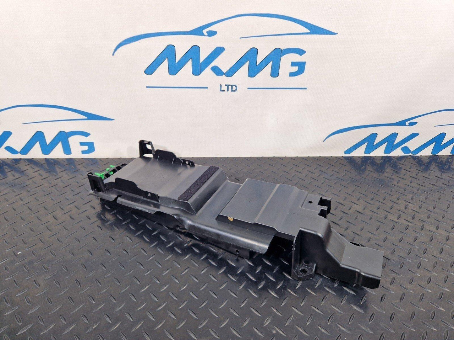 16-23 AUDI A5 F5 SPORTBACK S-LINE Centre Console Bracket Cover 8W0863051B