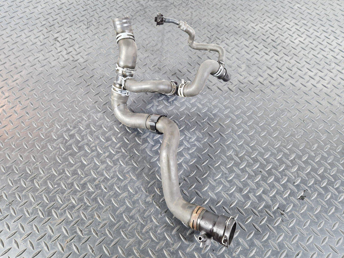 12-17 AUDI Q5 8R GENUINE OEM WATER COOLING COOLANT PIPE HOSE LINE 8R0122055