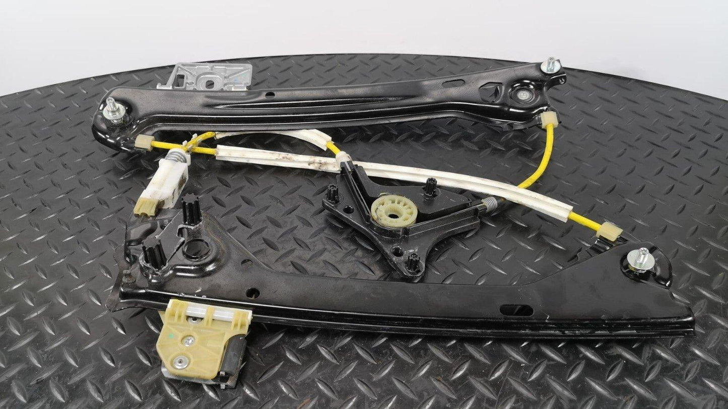 13-19 MERCEDES BENZ CLA W117 C117 REAR RIGHT DRIVER SIDE WINDOW MECHANISM