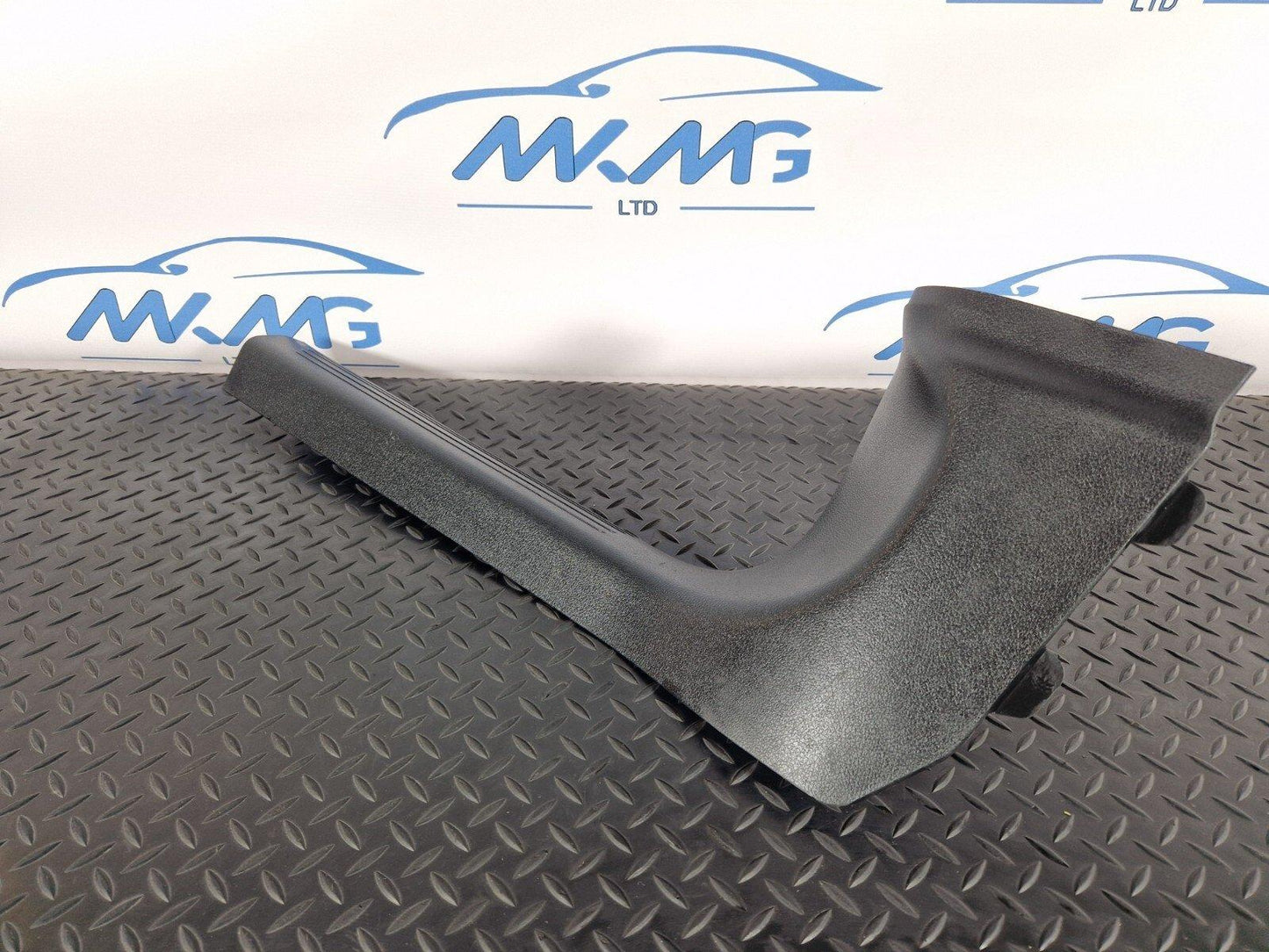 19-ON MERCEDES BENZ B CLASS W247 REAR RIGHT SIDE SILL COVER PANEL A1776802300