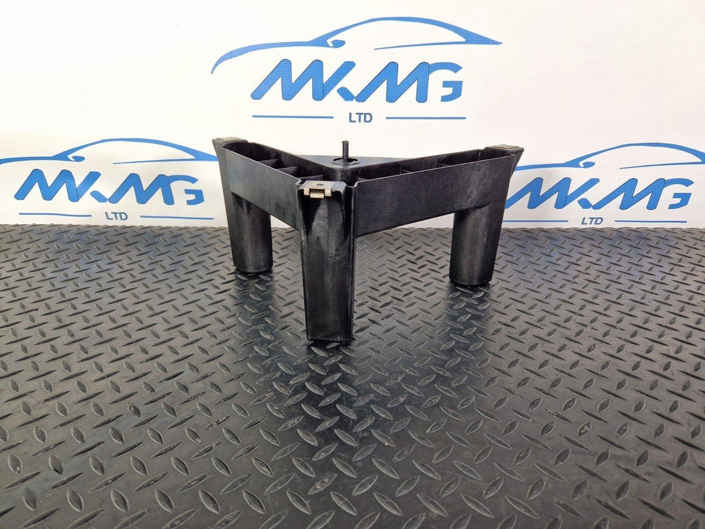 18-ON MERCEDES BENZ A CLASS W177 GENUINE MOUNT BRACKET A1776827500