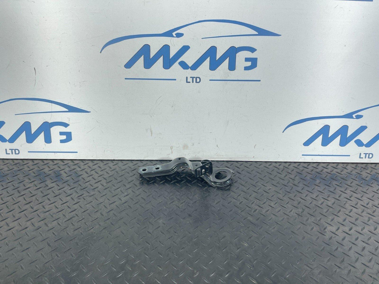 16-22 BMW X1 F48 GENUINE FRONT RIGHT DRIVER SIDE BONNET STRUT BRACKET 7355992