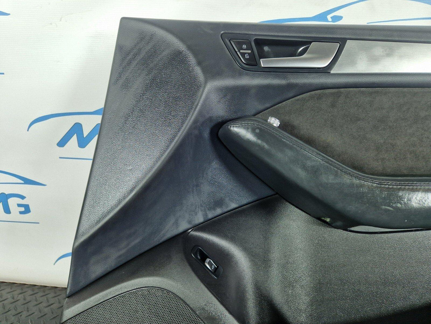12-17 AUDI Q5 8R OEM FRONT RIGHT O/S DOOR CARD PANEL ALCANTARA TRIM 4G2867104B