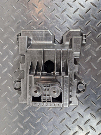 19-ON MERCEDES BENZ B CLASS W247 CENTRE CONSOLE BRACKET MOUNT A2476830400