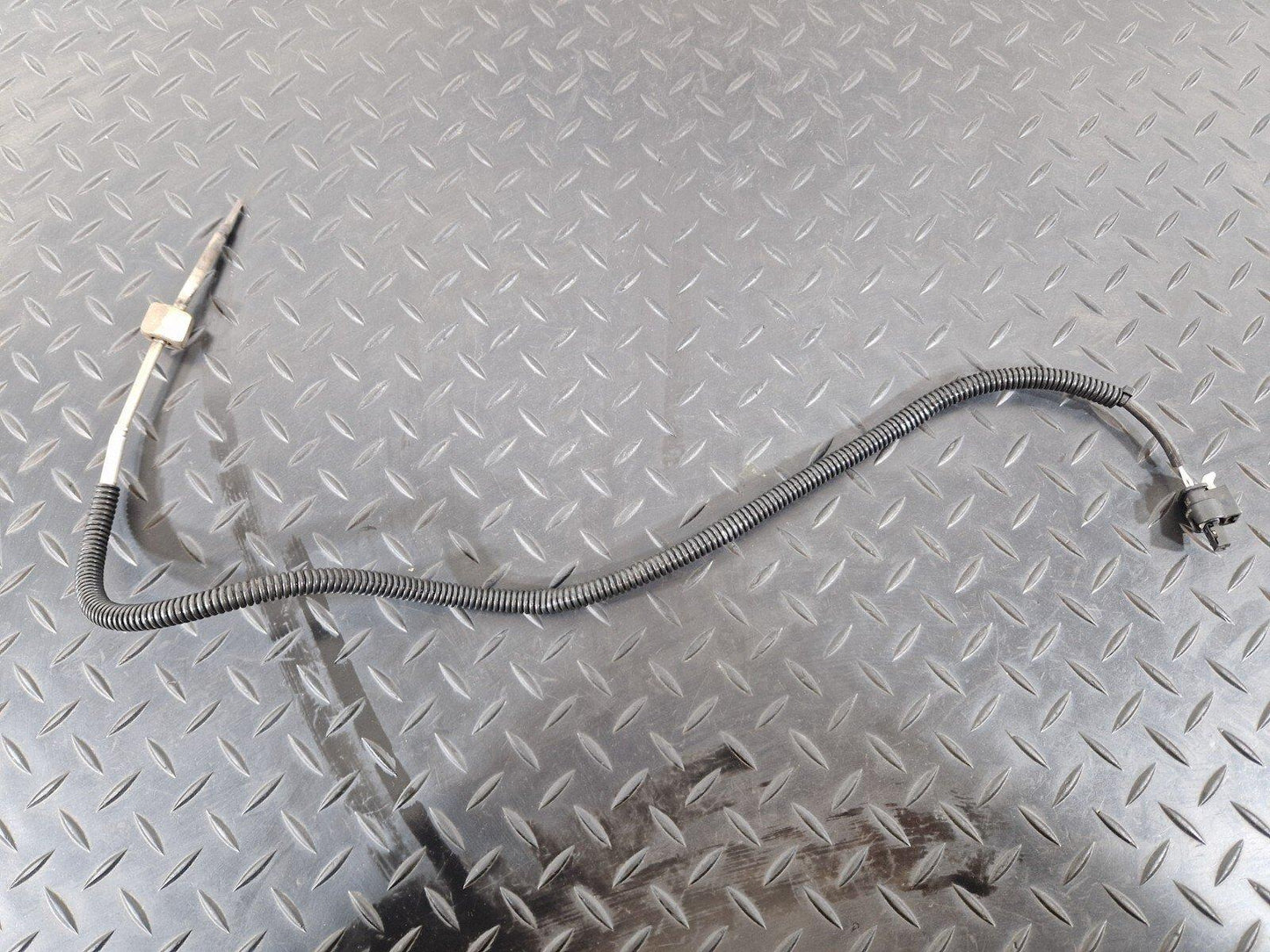 14-21 MERCEDES BENZ C300h W205 OEM EXHAUST GAS TEMPERATURE SENSOR A0009059705