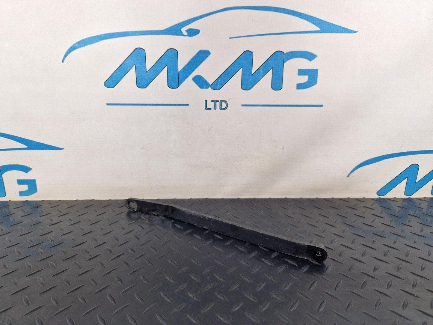 14-21 MERCEDES BENZ C300h W205 REINFORCEMENT RADIATOR SUPPORT STRUT A2056201700