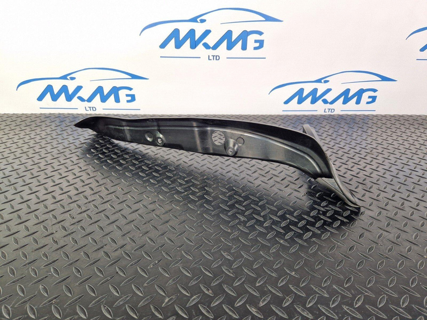 15-18 AUDI A7 4G GENUINE FRONT LEFT WING INNER LINER 4G8821111A