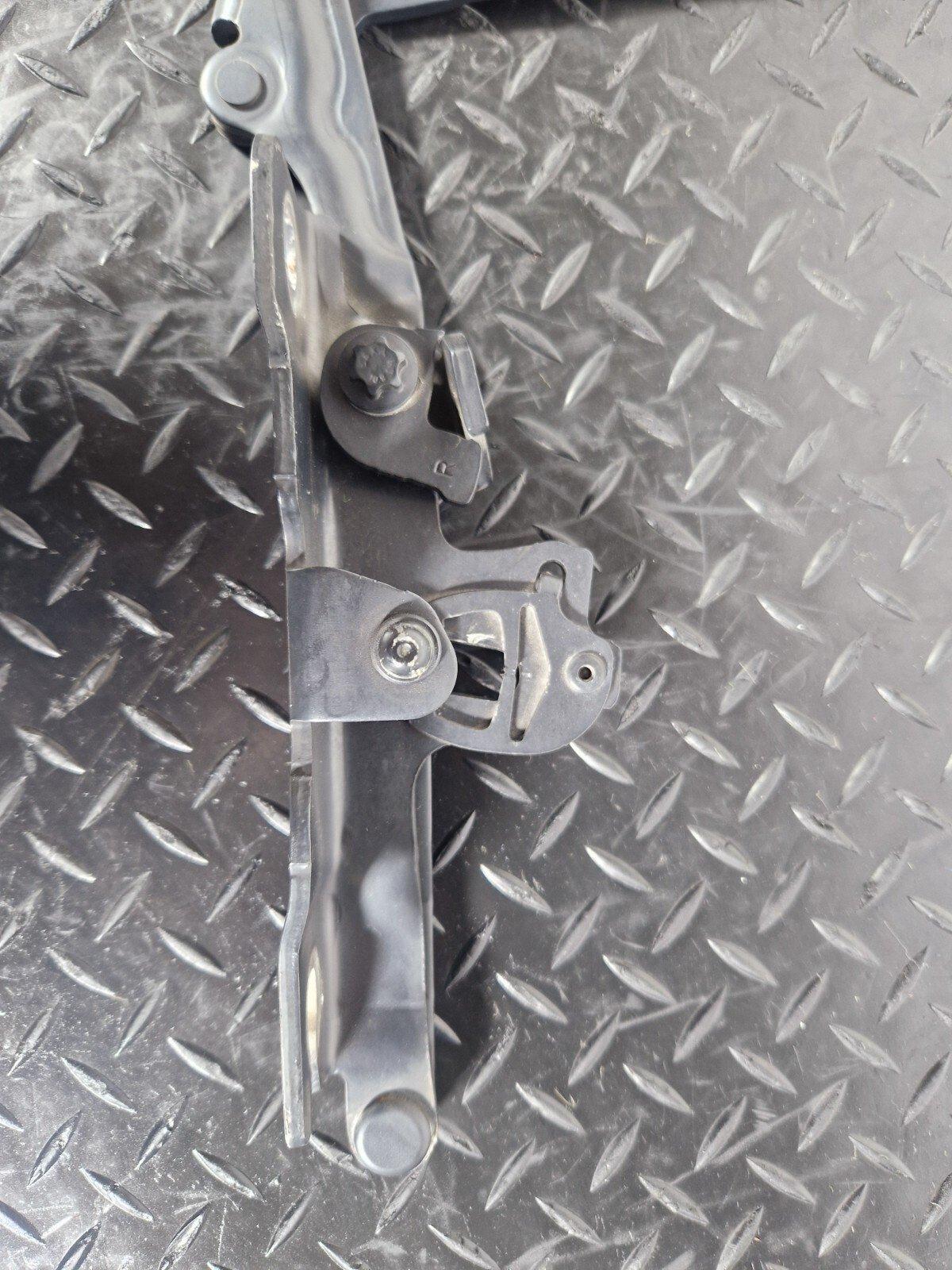 11-18 BMW 6 SERIES F06 BONNET HINGE DRIVER RIGHT SIDE 7249888