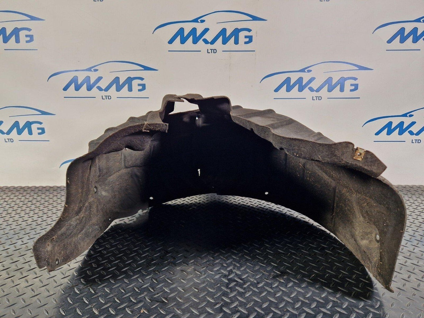 16-19 AUDI A4 B9 REAR LEFT PASSENGER SIDE WHEEL ARCH LINER 8W0810171F