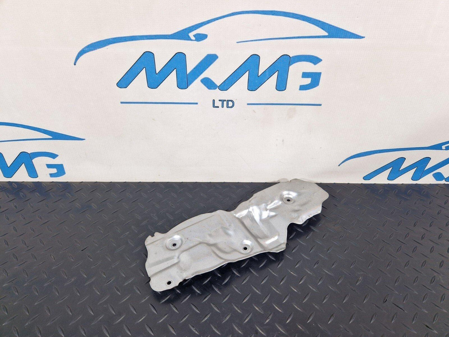 19-ON MERCEDES BENZ B CLASS W247  HEAT SHIELD  COVER PLATE EK70022796