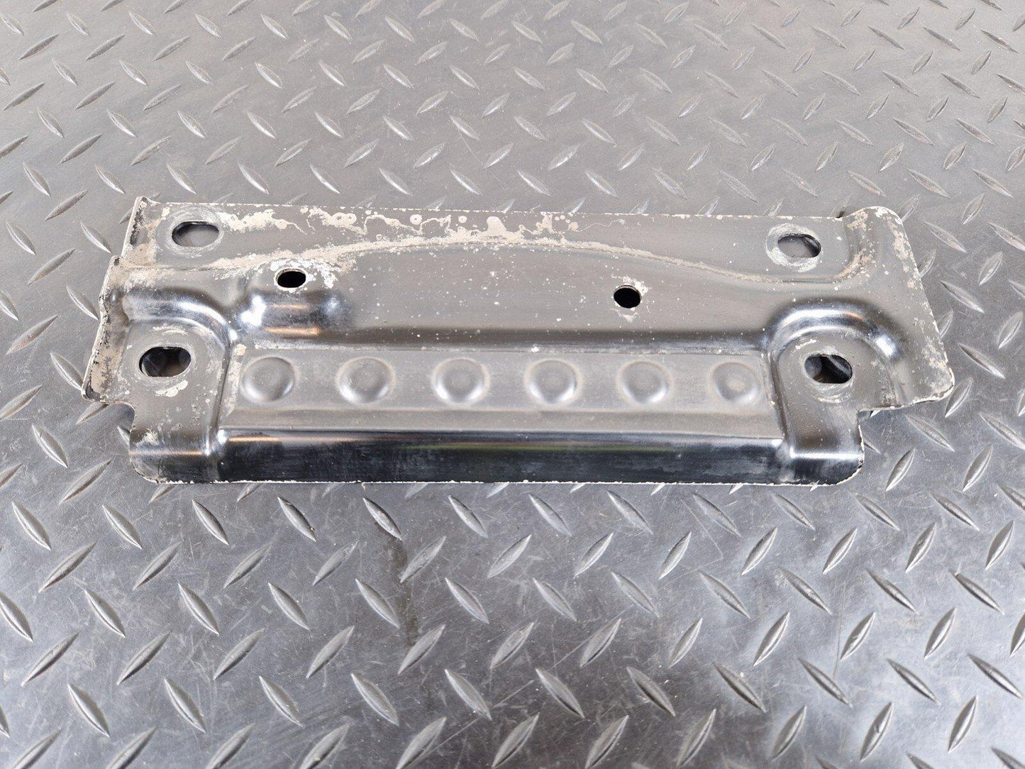 16-19 AUDI A4 B9 S-LINE GENUINE MUFFLER MOUNT BRACKET PLATE 8W0803183A
