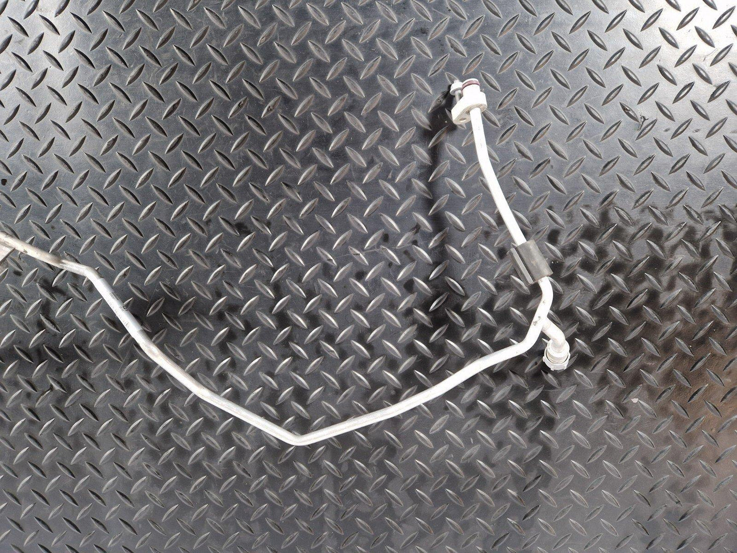 14-20 MERCEDES BENZ GLA X156 AIR CON CONDITIONING PIPE HOSE A2468301002