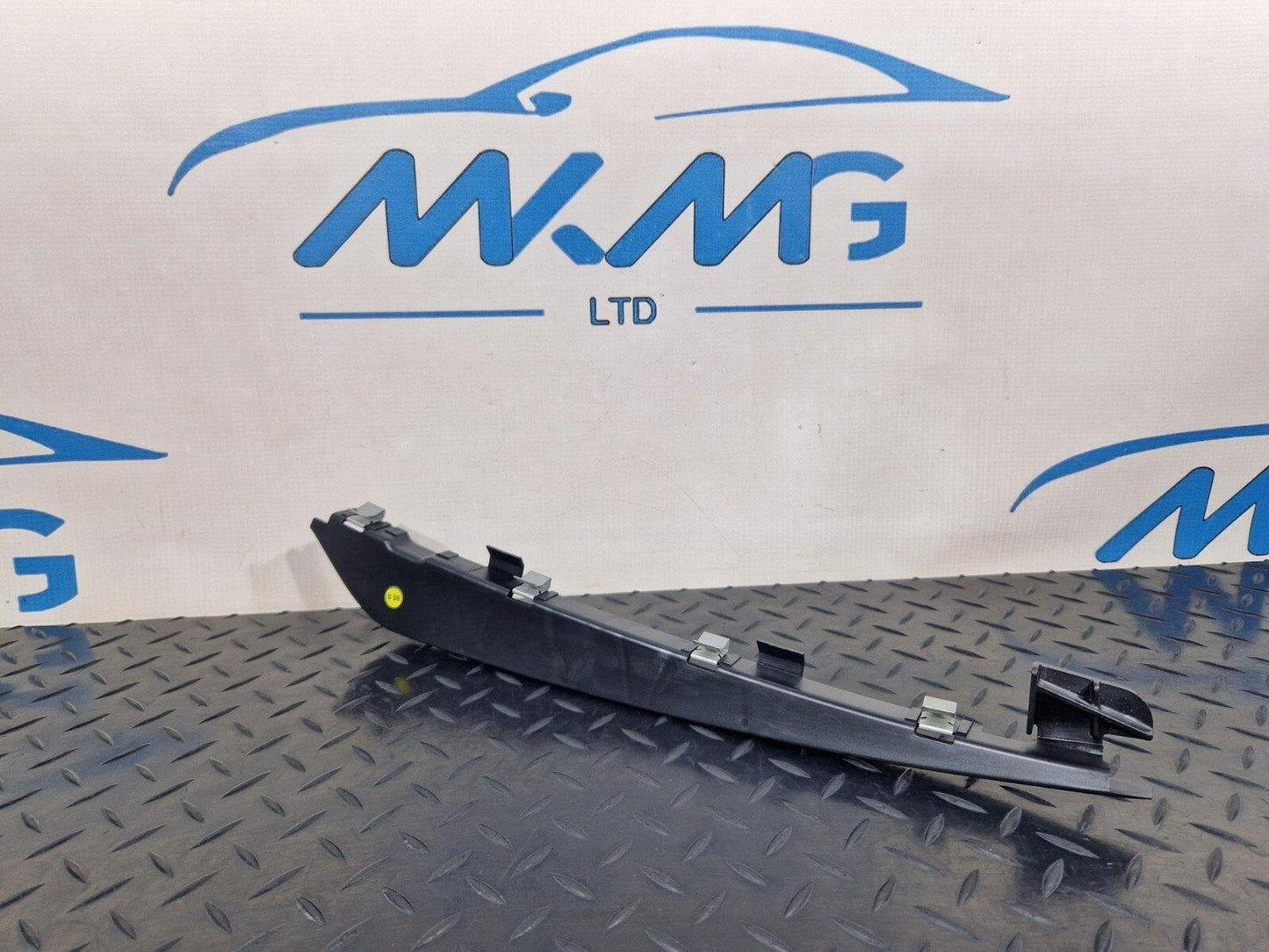 16-23 AUDI A5 F5 SPORTBACK REAR LEFT DOOR WEATHERSTRIP SEAL BRACKET 8W8839151