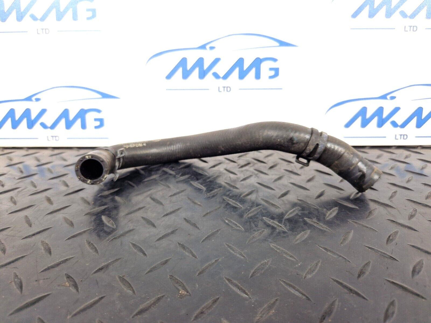 16-19 AUDI A4 B9 GENUINE WATER COOLING PIPE 8W0121448H