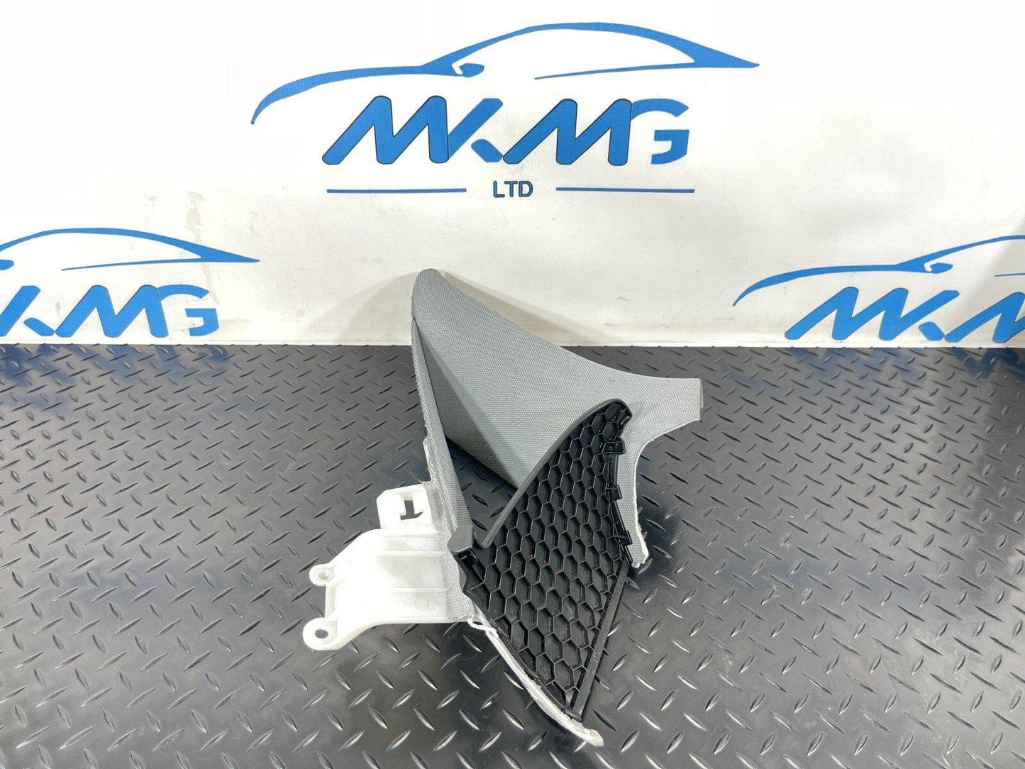 16-19 AUDI A4 B9 REAR LEFT PASSENGER SIDE C-PILLAR 8W5867287