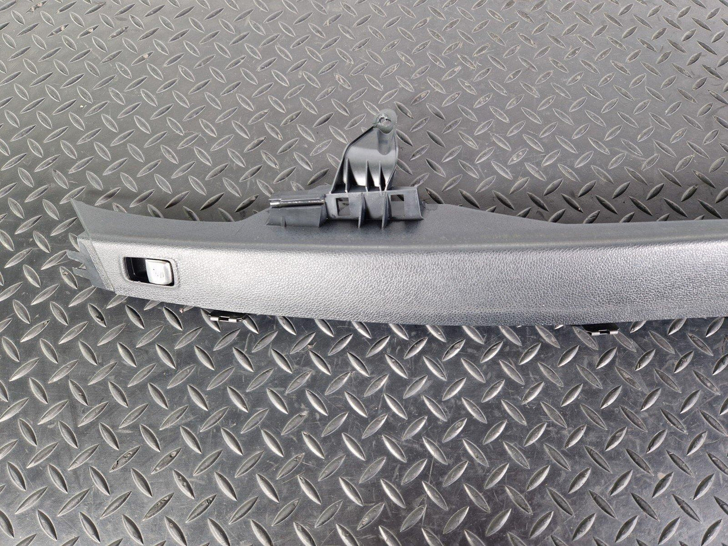 14-21 MERCEDES BENZ C300h W205 REAR RIGHT INNER ARCH TRIM A2056903705