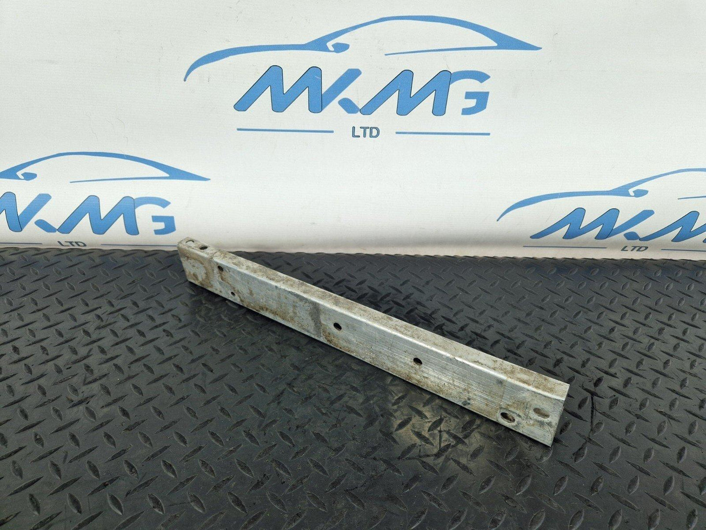 13-19 MERCEDES BENZ CLA C117 RADIATOR SUPPORT BRACKET MOUNT RIGHT A2466280229