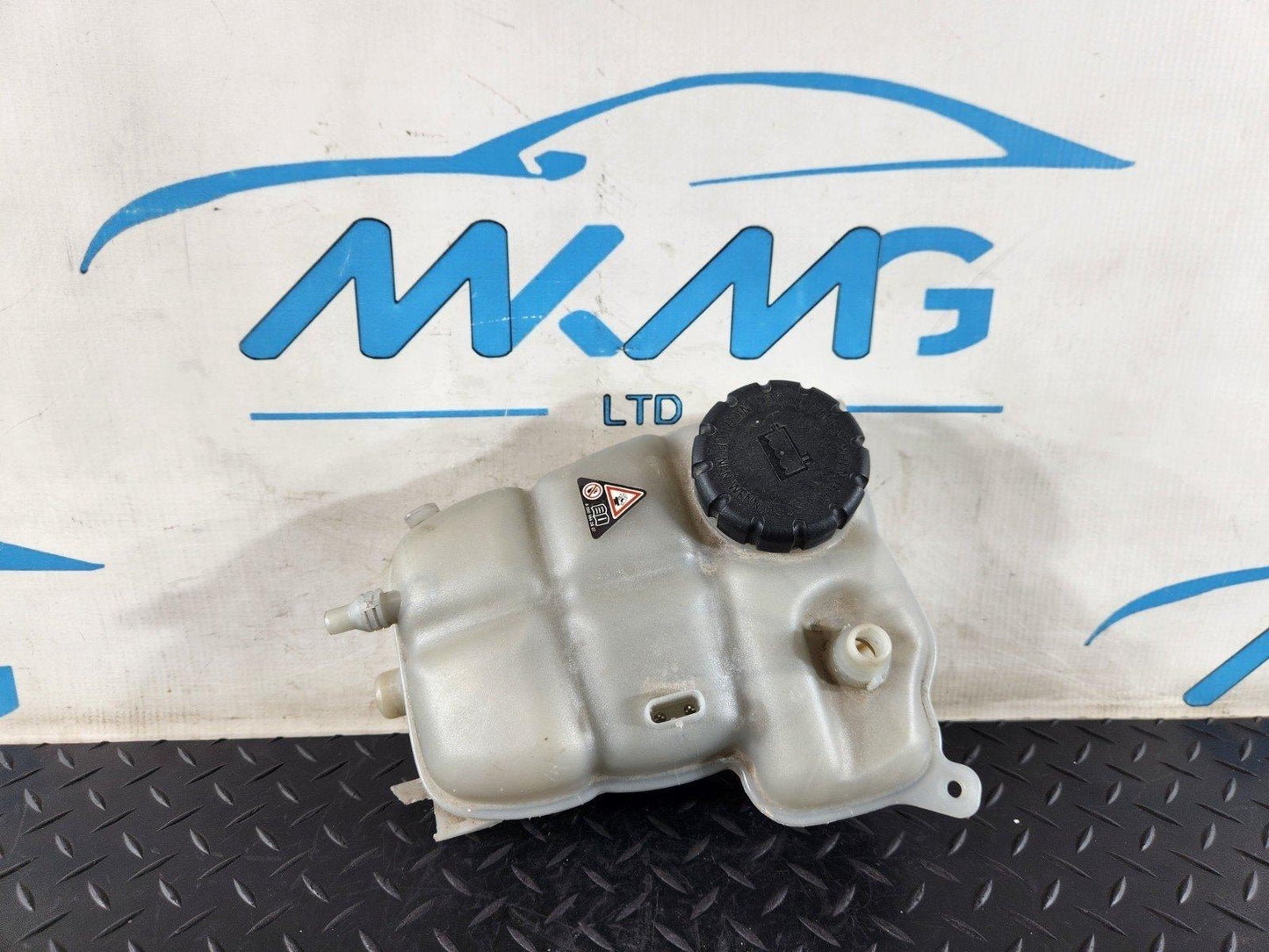 19-ON MERCEDES BENZ B CLASS W247  1.3 PETROL STARTER MOTOR  A2829062400