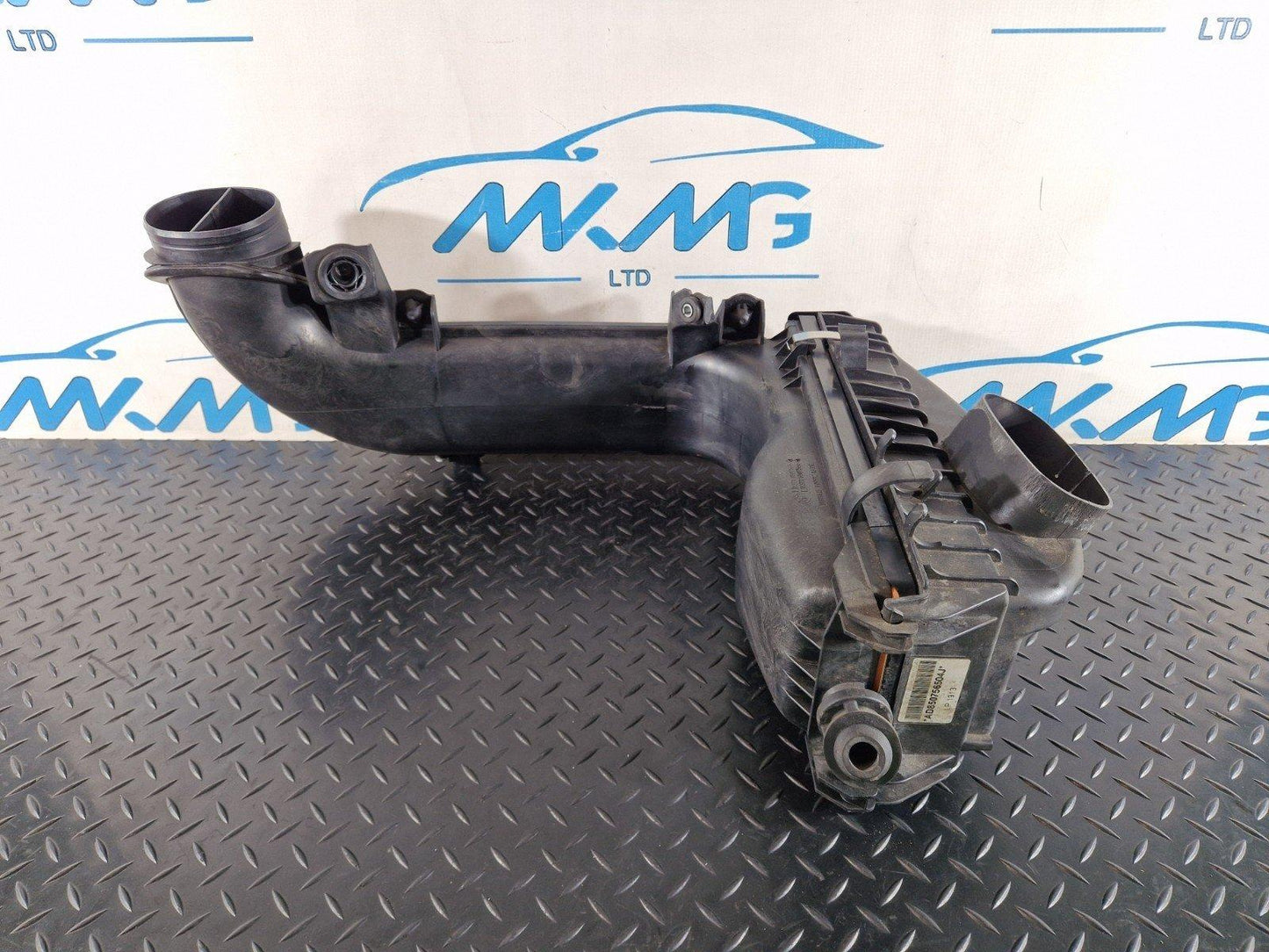11-18 BMW 6 SERIES F13 AIR INTAKE DUCT PIPE FILTER BOX 8507565 8507566