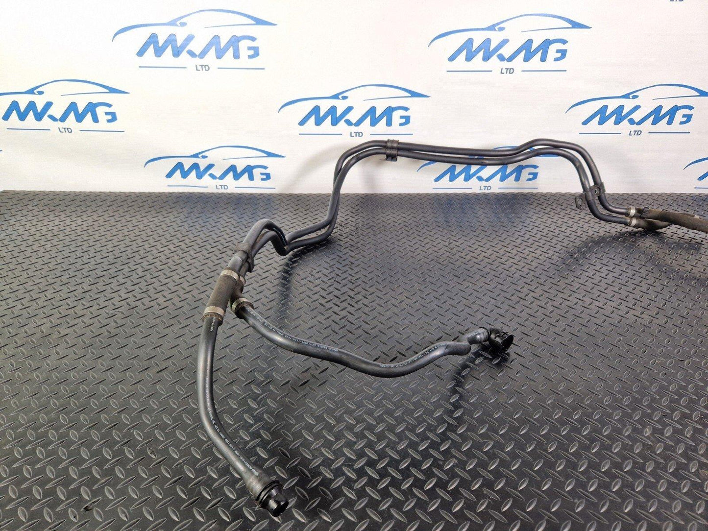 14-21 MERCEDES BENZ C300h W205 WATER COOLANT PIPES HOSE A2055010591