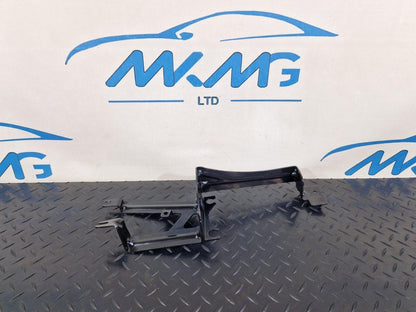 19-ON MERCEDES BENZ B CLASS W247 ABS PUMP MOUNT BRACKET SUPPORT A1774303400