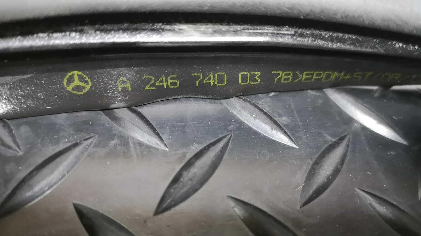 MERCEDES BENZ W246 B-CLASS B180 REAR TAILGATE RUBBER SEAL A2467400378