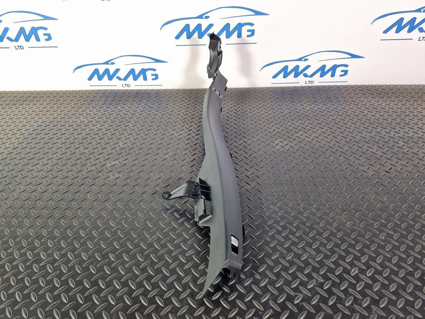 14-21 MERCEDES BENZ C220d W205 REAR RIGHT INNER ARCH TRIM A2056903705